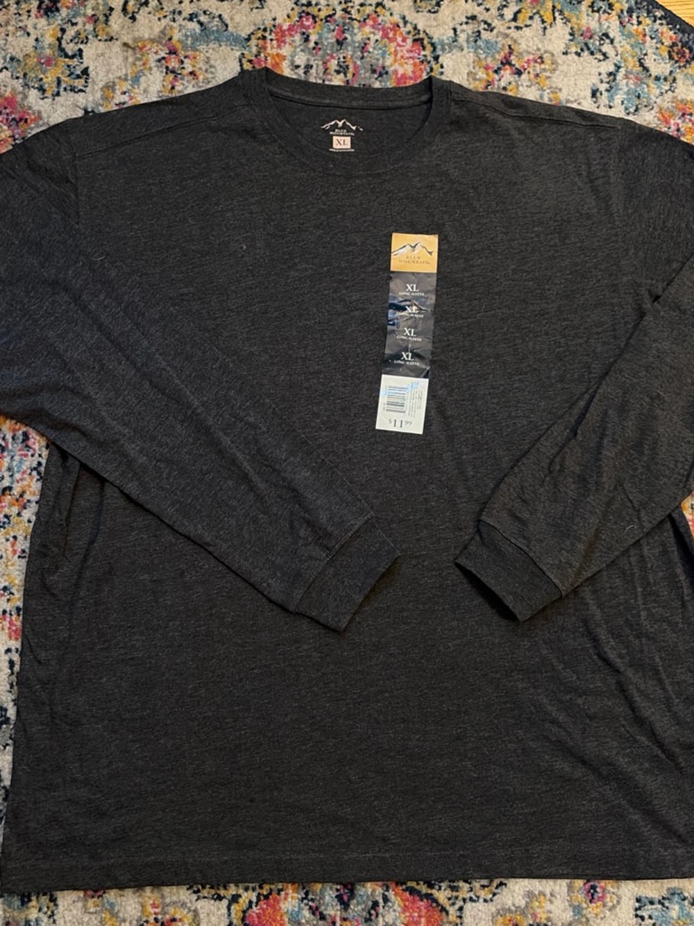 Men's Long-Sleeve Crewneck Shirt - Charcoal XL